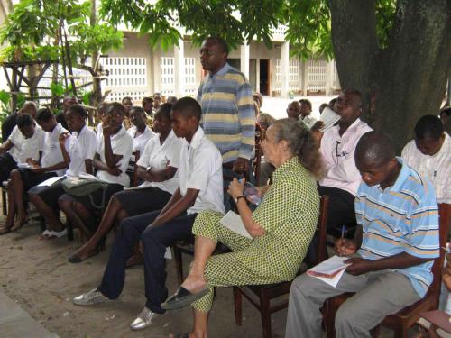 VISITE DU PROF. KAMA EN 2010(10)